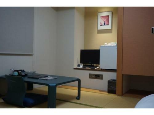 Hotel Plaza Arakawaoki - Vacation Stay 24681v