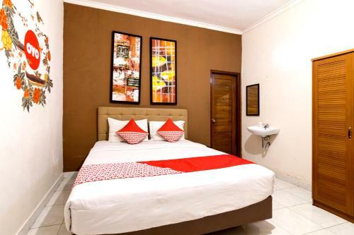 Hostal Emdi House
