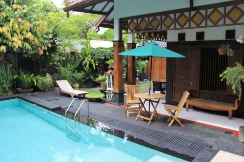 Hostal Griya Yunika
