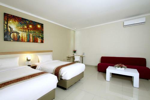Laxston Hotel