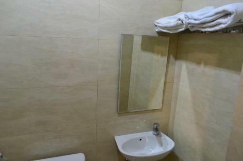 Cabin Hotel F77