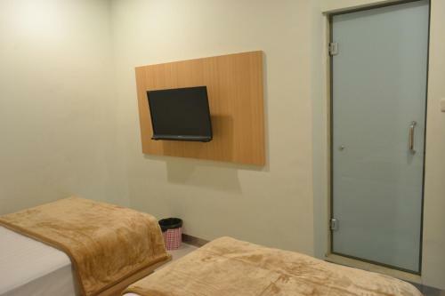Cabin Hotel F77