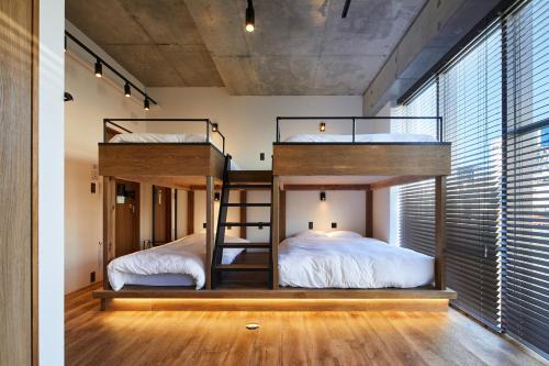 Mizuka Nakasu 5 - Unmanned Hotel -