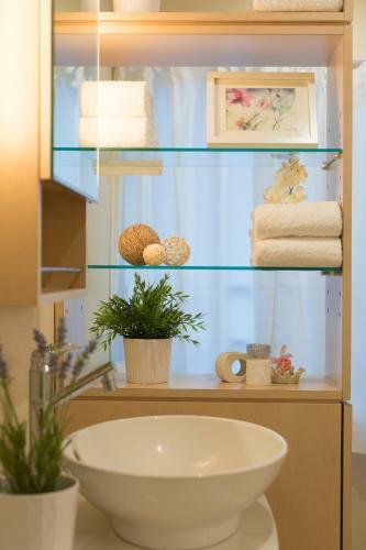 Hostal The Metropolitan Hakata Type A ~ 6 People ~ Room With Loft~