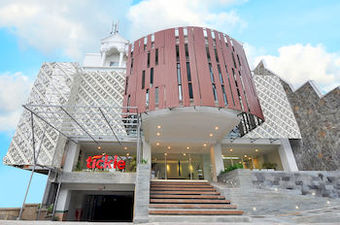 Tickle Hotel