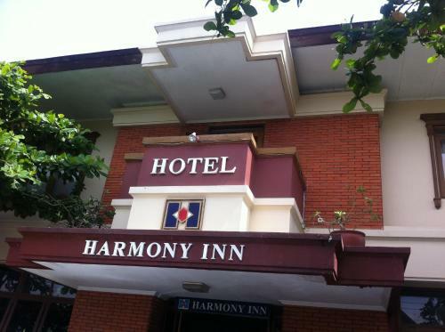 Hotel Harmony Inn