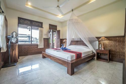 Hostal Three Dewi's Guest House