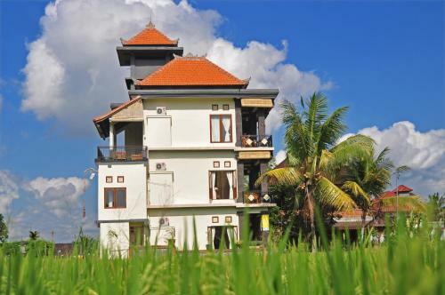 Hostal Three Dewi's Guest House