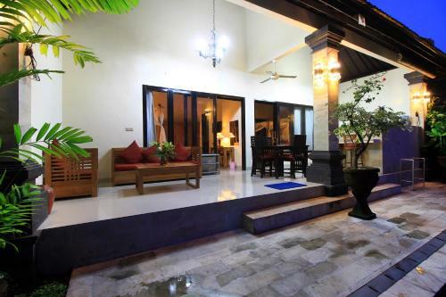 Villa Wayan
