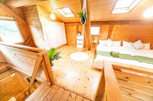 Awaji Seaside Log House