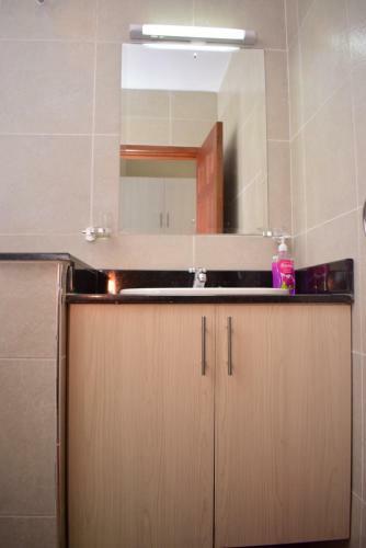 Apartamento West Suites