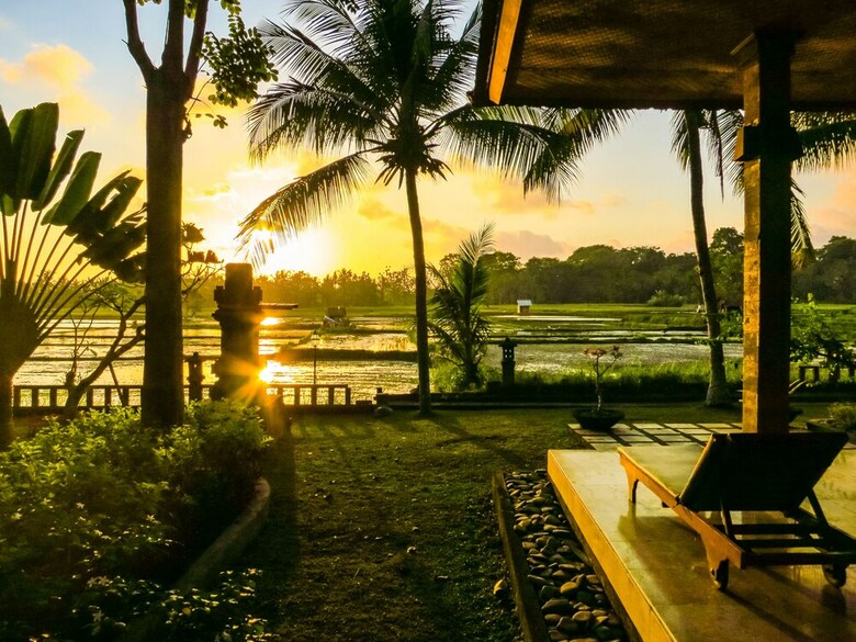Green Field Hotel And Restaurant