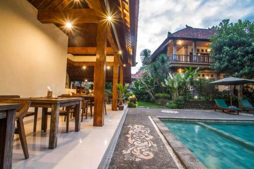 Hostal Adi Jaya Cottages