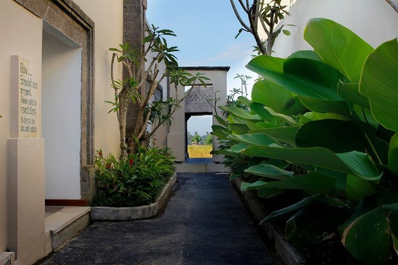 Alam Puisi Villa