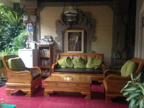 Hostal Indra Homestay