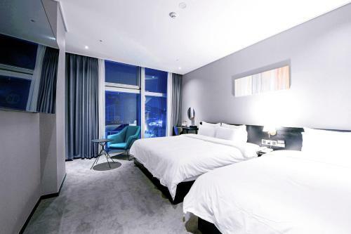 Ocean The Point Hotel