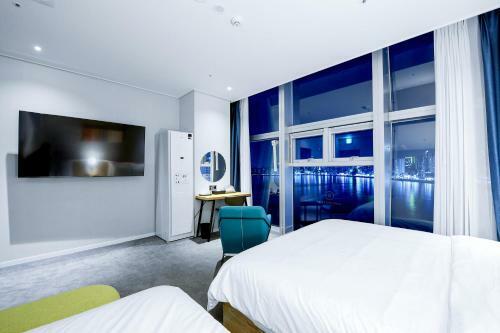 Ocean The Point Hotel
