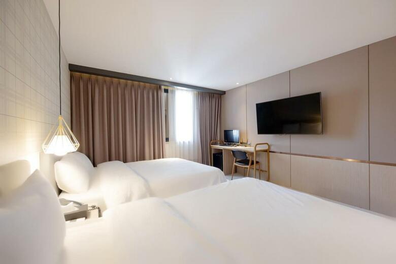 Hound Hotel Seomyeon-beomcheon