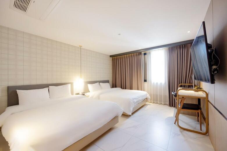 Hound Hotel Seomyeon-beomcheon