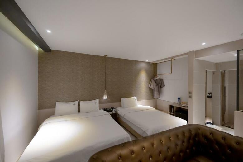Hound Hotel Seomyeon-beomcheon