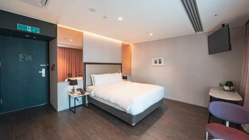 Lavalse Hotel