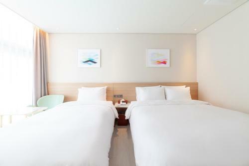 Ocean 2 Heaven Hotel
