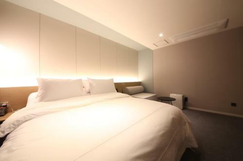 The Van Hotel