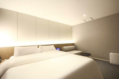 The Van Hotel