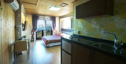Elroman Pension