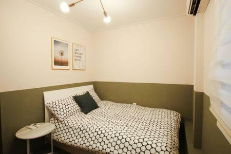 Hostal Mw House
