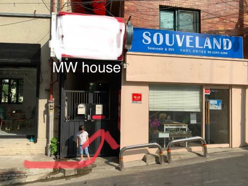 Hostal Mw House