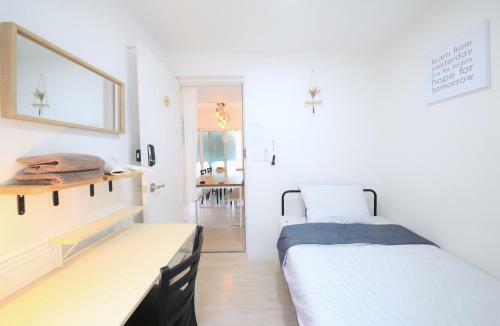 Hostal Zibro Y