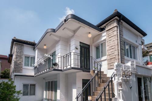 Hostal Zibro Y