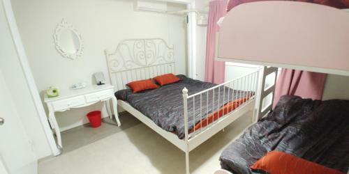 Hostal Lux Guesthouse