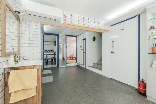 Hostal Guesthouse K