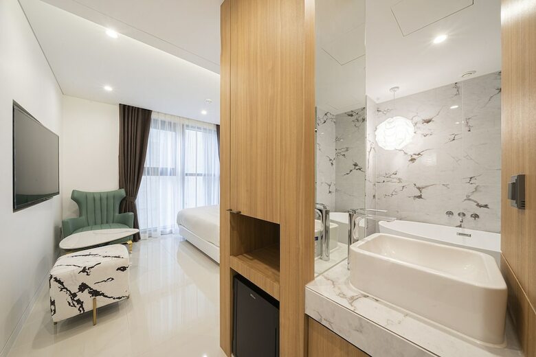 The May Hotel