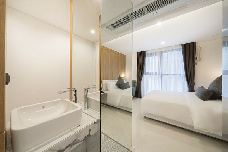 The May Hotel