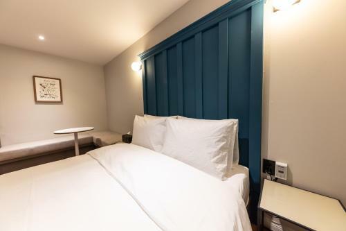 Brown Dot Hotel Seong Seo