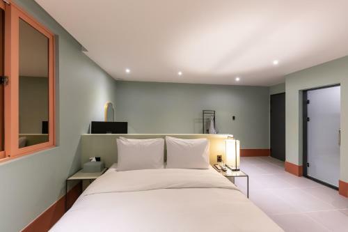 Brown Dot Hotel Seong Seo