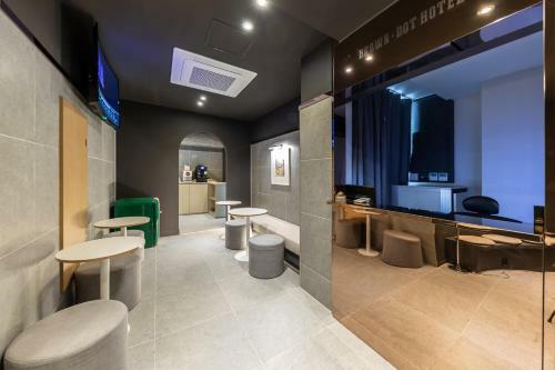 Brown Dot Hotel Seong Seo