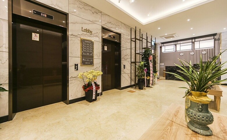 Hotel Elysia