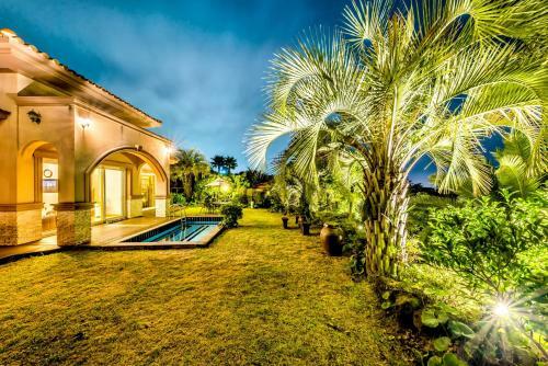 Hotel Palm Valley Resort