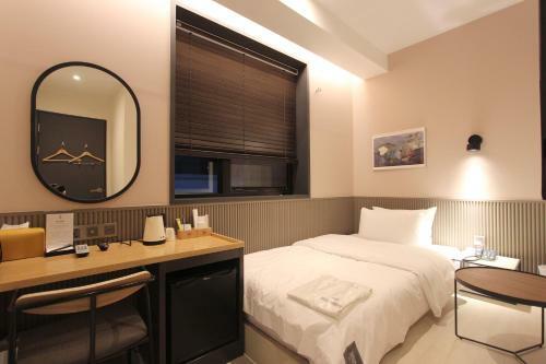 Seven Bricks Hotel