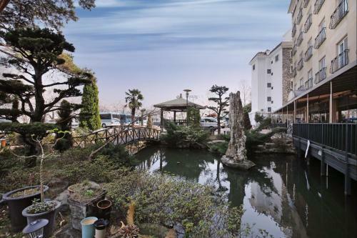 Geoje Oasis Hotel
