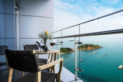 Hidden Bay Hotel
