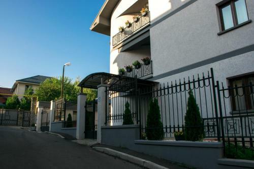 Hotel Irbis Inn