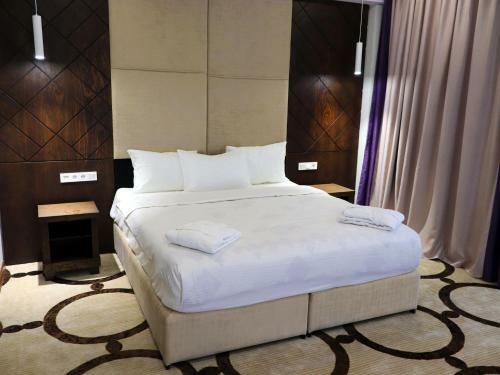 East Palace Hotel