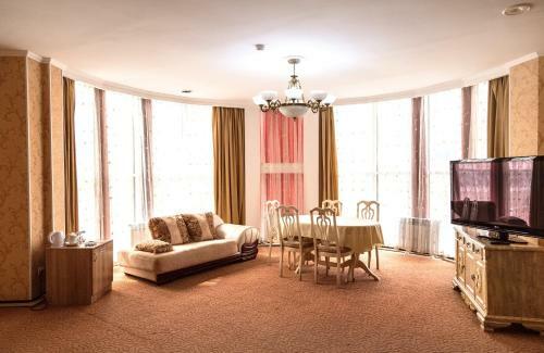 Hotel Golden Palace