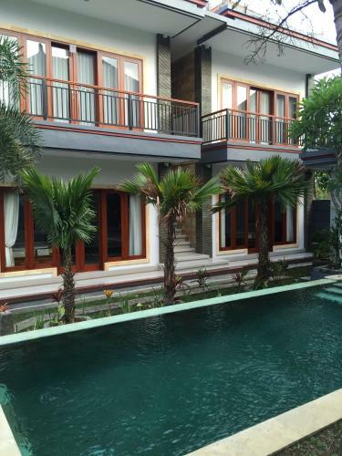 Villa Wates Sari