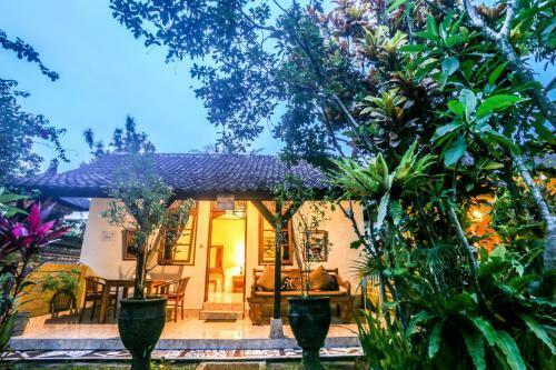 Hostal Gusti Kaler House